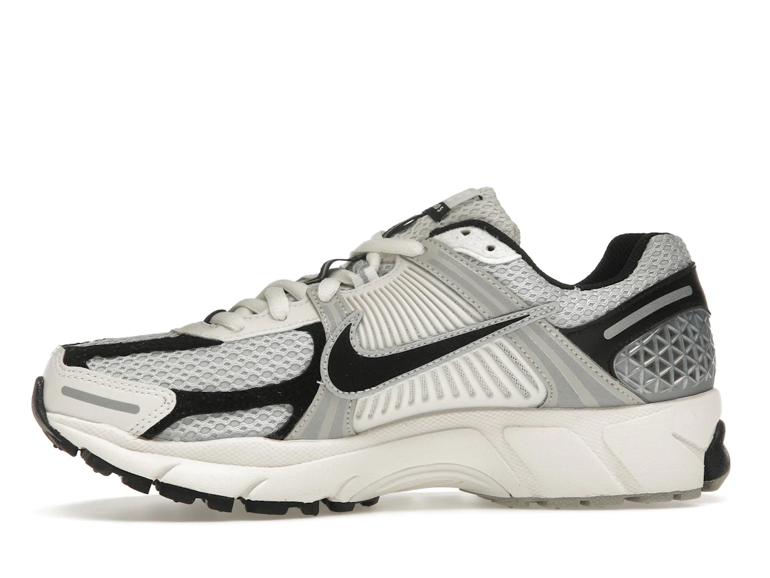 Nike Zoom Vomero 5 Photon Dust Black (W)