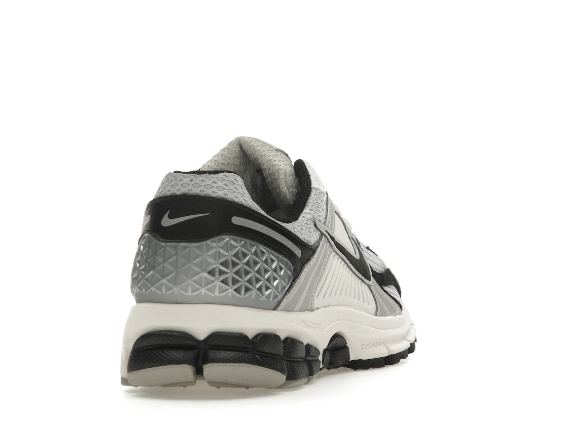 Nike Zoom Vomero 5 Photon Dust Black (W)