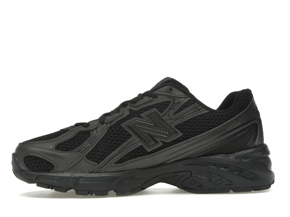 New Balance 740 Triple Black
