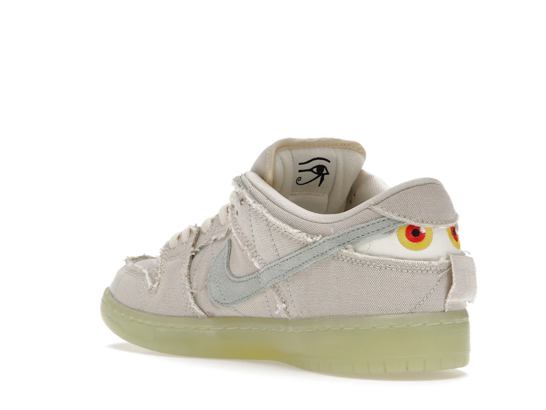 Nike SB Dunk Low Mummy
