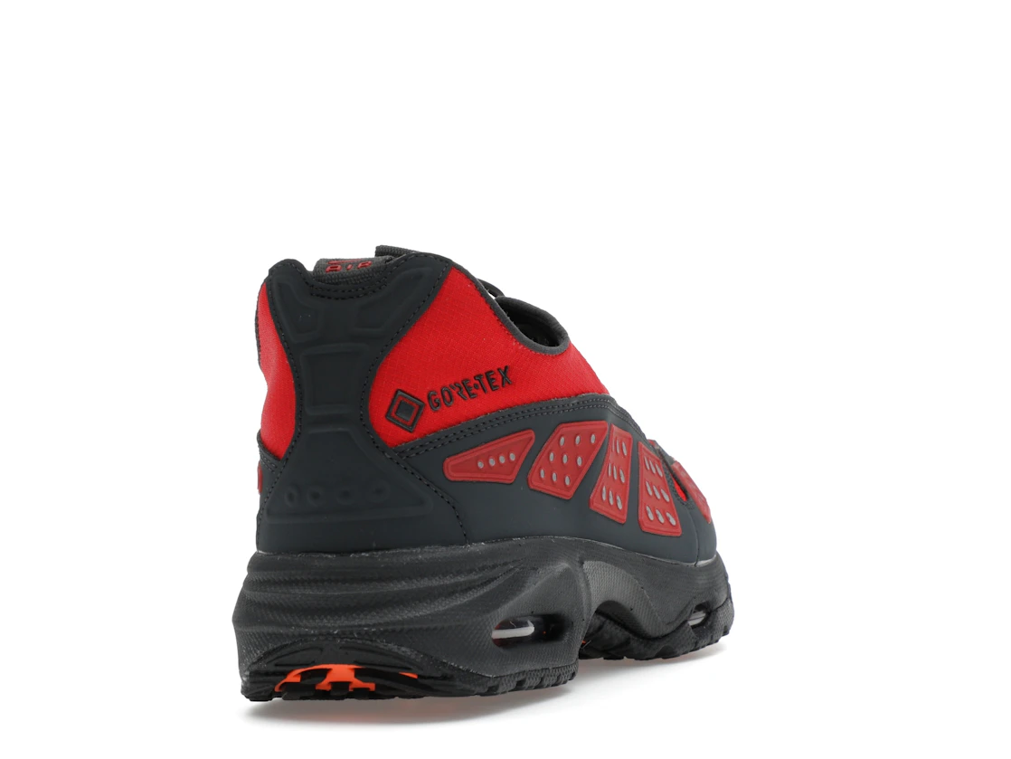 Nike Air Max Sunder Gore-Tex Hyper Crimson (W)