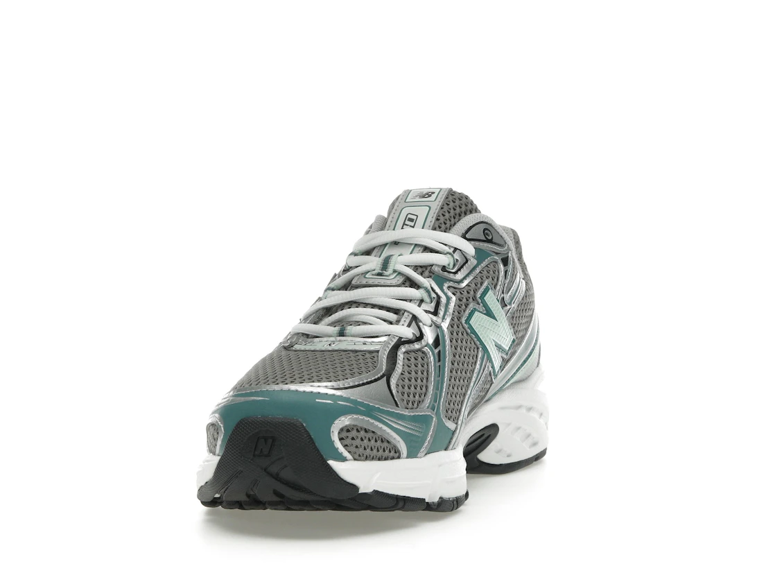 New Balance 740v2 Silver Metallic New Spruce