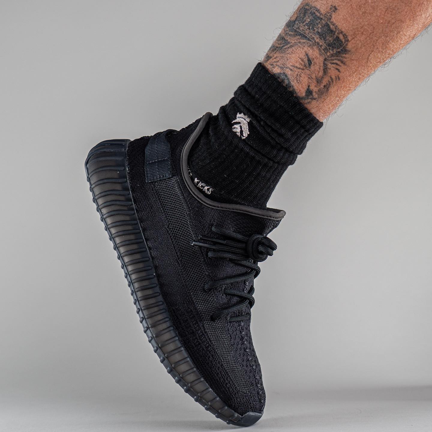 adidas Yeezy Boost 350 V2 Onyx