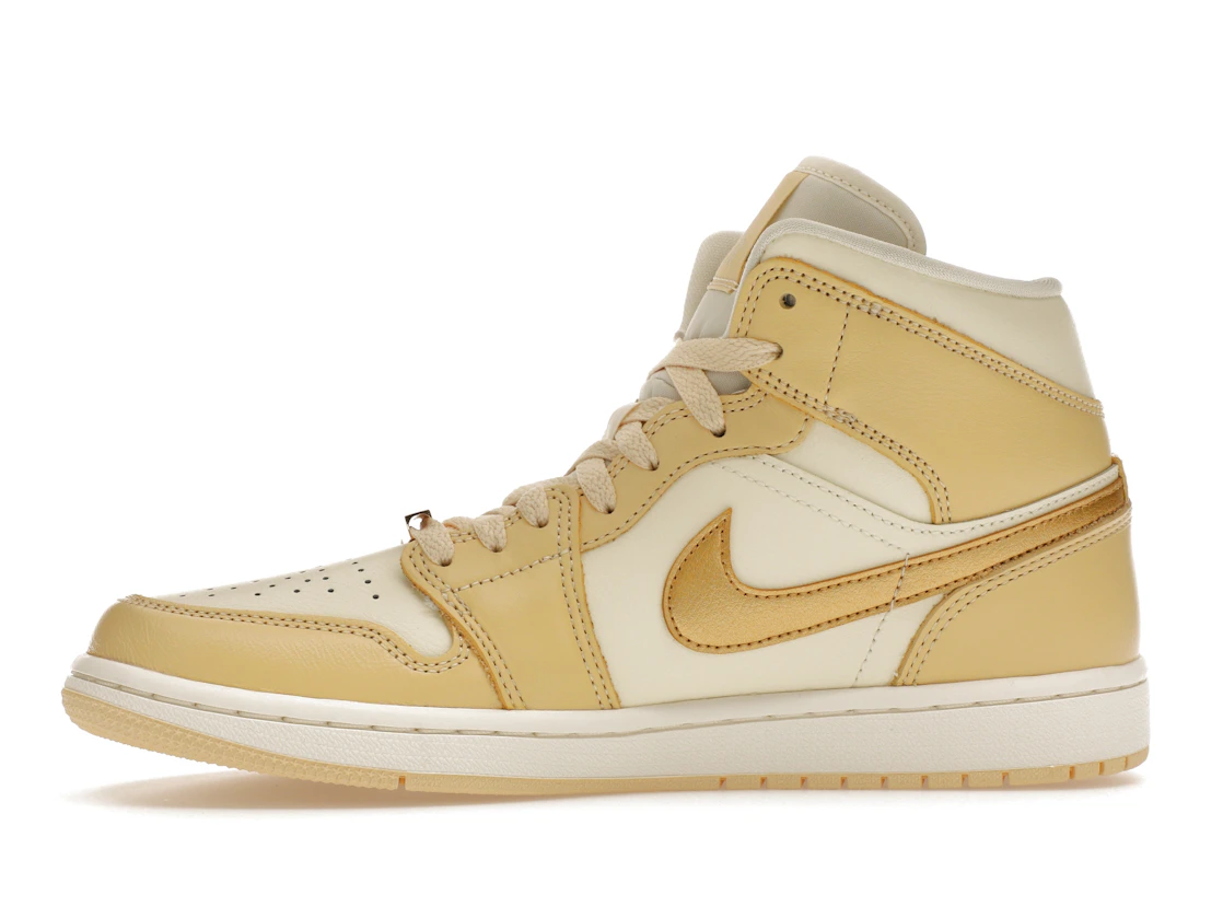 Jordan 1 Mid SE Pale Vanilla Metallic Gold (W)