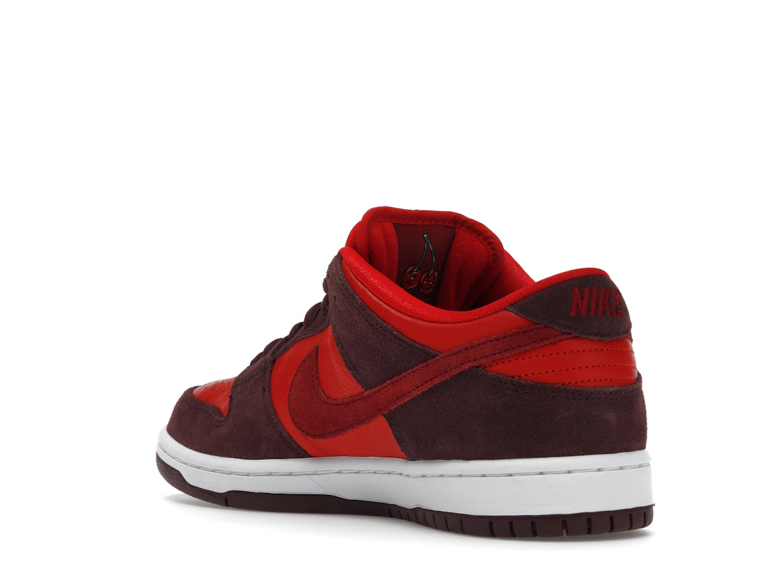 Nike SB Dunk Low Cherry