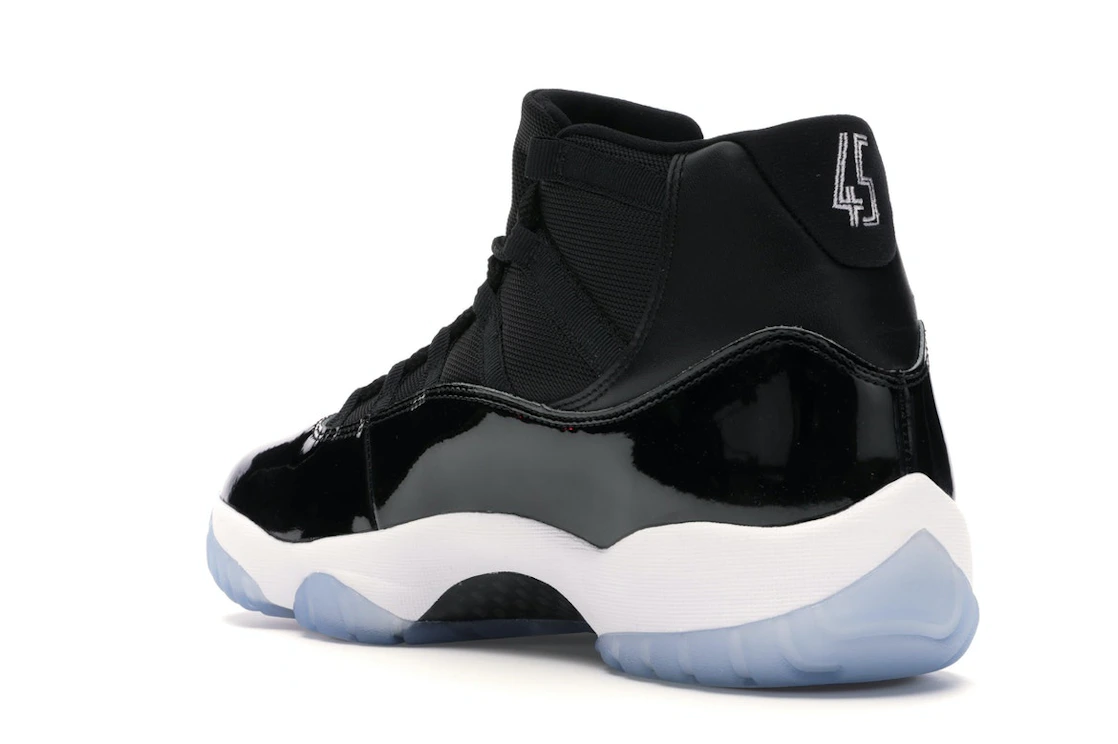 Jordan 11 Retro Space Jam (2016)